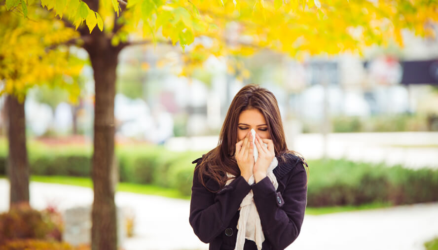 Dr. Santos offers tips to deal with fall allergies.