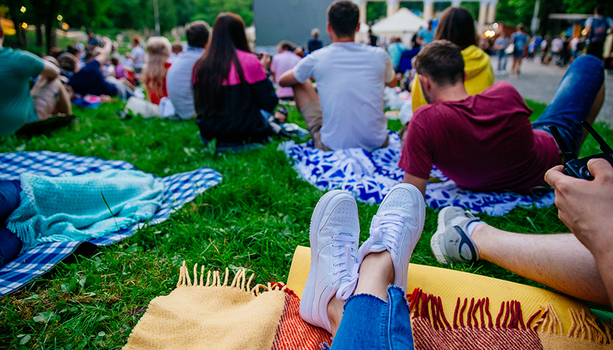 Crowded outdoor events